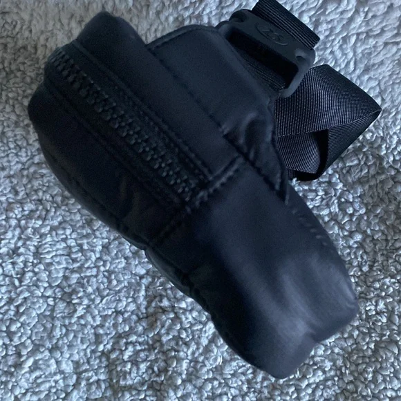 LULULEMON quilted puff belt bag NWT - Picture 7 of 14